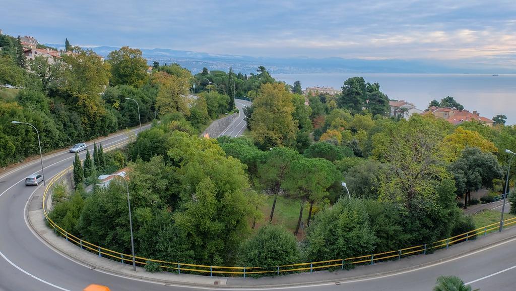 Apartments Villa Marta Opatija Luaran gambar