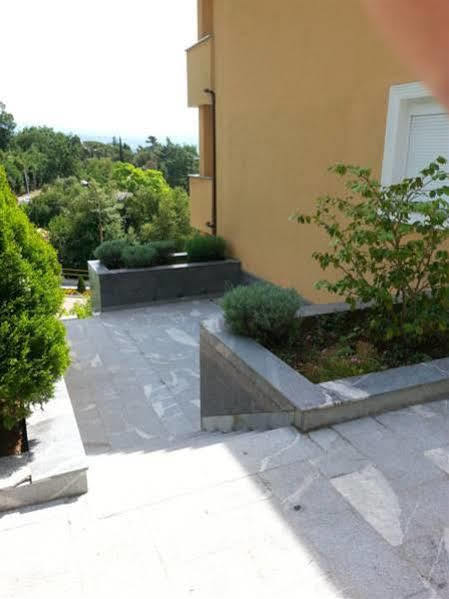 Apartments Villa Marta Opatija Luaran gambar